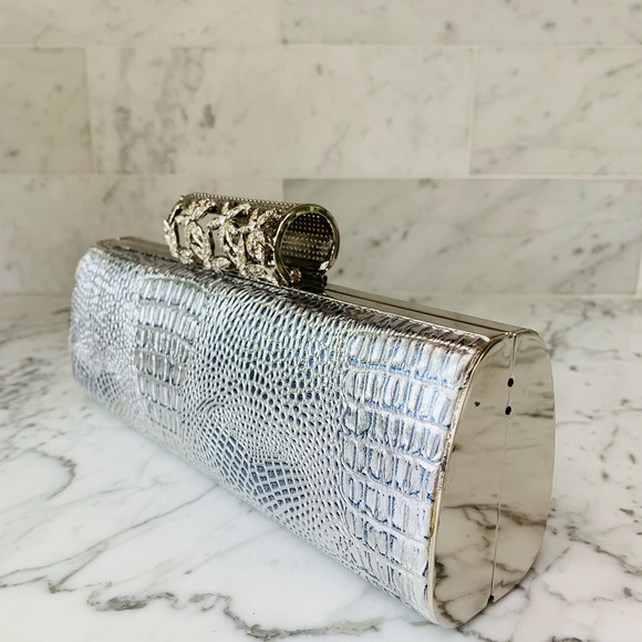 Silver Crocodile Diamond Clutch - Picture 9 of 12